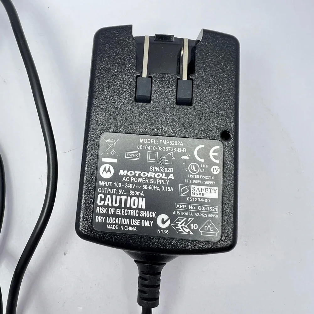Motorola AC Power Supply Wall Charger FMP5202A SPN5202B Mini USB 5V‎ 850mA